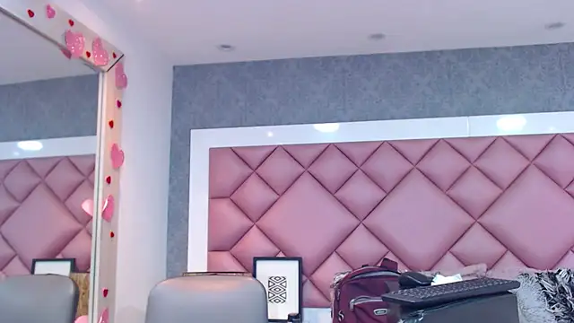 DanielaDuff online show from March 22, 2026, 7:48 pm