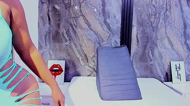 Snapshot of HellenJohansson chatting on December 5, 2025, 7:34 pm HellenJohansson online show from December 5, 2025, 7:34 pm