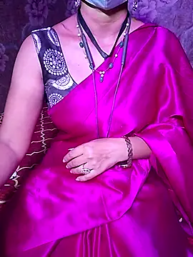 XBHUUME online show from November 6, 2025, 4:22 pm