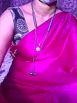 XBHUUME online show from September 17, 2025, 5:15 pm