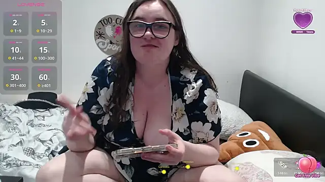 Rebecca Summer online show from October 17, 2025, 8:54 pm
