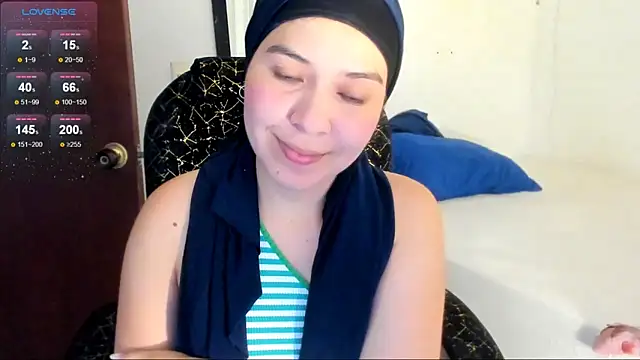 Snapshot of MatchedEyebrow chatting on May 16, 2026, 9:25 pm MatchedEyebrow online show from May 16, 2026, 9:25 pm