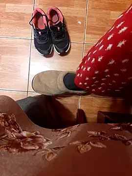 feet toes online show from March 23, 2026, 5:40 am