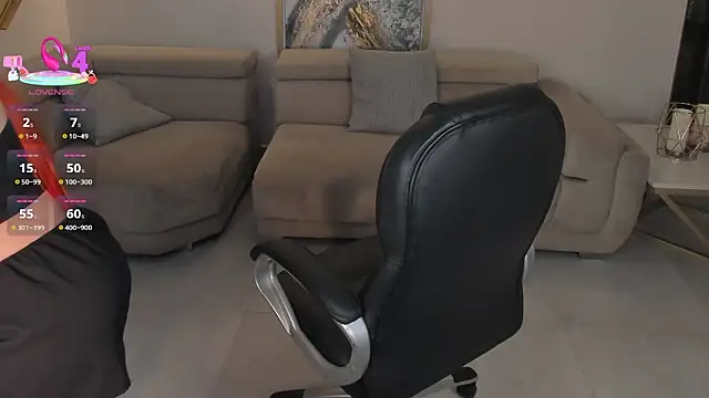 MadelineFox online show from March 10, 2026, 8:40 am