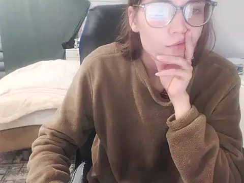 Snapshot of Laco-cO chatting on February 3, 2026, 10:26 pm Laco-cO online show from February 3, 2026, 10:26 pm