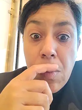 Molly newman6 online show from November 4, 2025, 4:33 pm