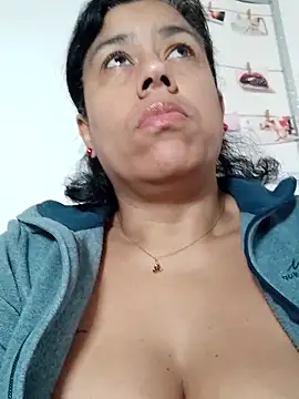 Snapshot of Molly_newman6 chatting on March 7, 2026, 12:54 pm Molly newman6 online show from March 7, 2026, 12:54 pm