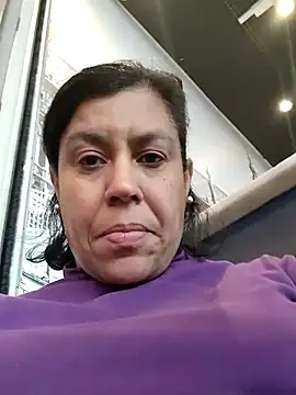 Snapshot of Molly_newman6 chatting on March 4, 2026, 12:46 pm Molly newman6 online show from March 4, 2026, 12:46 pm