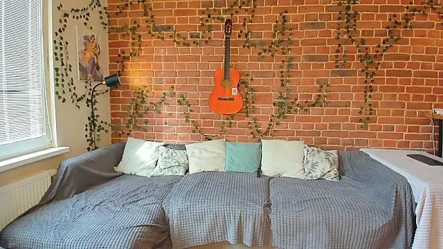 Snapshot of yamy_yamy_yamy chatting on March 4, 2026, 12:24 pm yamy yamy yamy online show from March 4, 2026, 12:24 pm