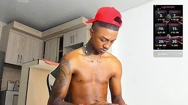 YeremiBrowm online show from October 30, 2025, 8:50 pm