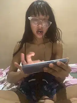 Karmakuro online show from December 18, 2025, 10:24 pm