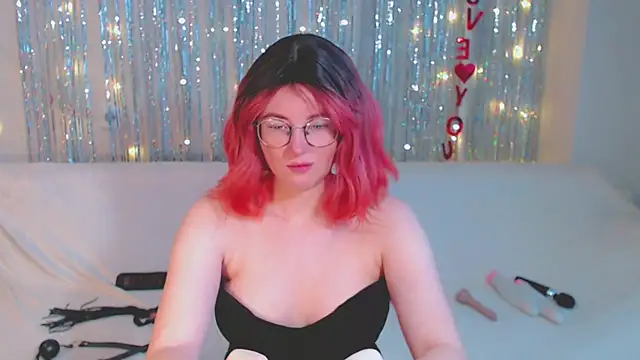 KellyFranz online show from December 2, 2024, 8:04 am