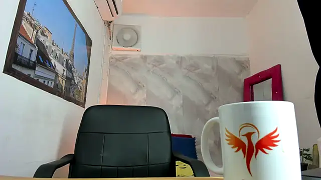 Snapshot of Lunastar02 chatting on March 26, 2026, 2:04 pm Lunastar02 online show from March 26, 2026, 2:04 pm