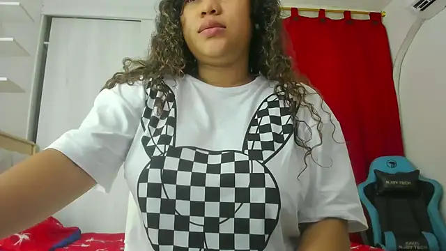 Snapshot of Lunastar02 chatting on January 11, 2026, 3:41 pm Lunastar02 online show from January 11, 2026, 3:41 pm