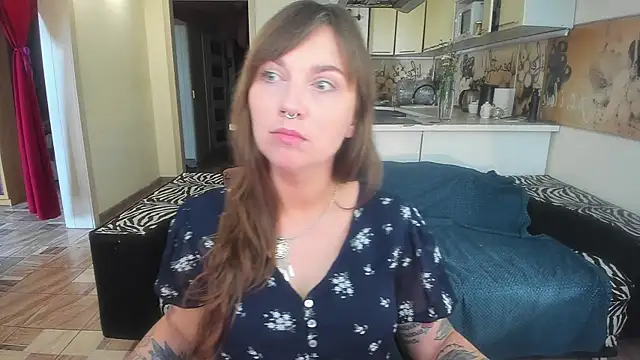 StacyTigerr online show from July 9, 2026, 1:10 pm