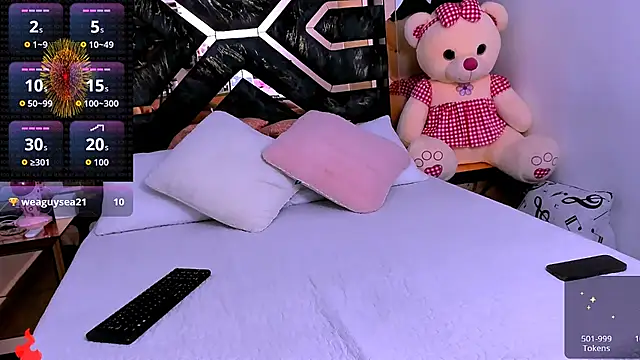 Tania white89 online show from November 4, 2025, 6:01 pm