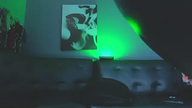 Snapshot of Amberstones chatting on November 12, 2025, 8:45 pm Amberstones online show from November 12, 2025, 8:45 pm