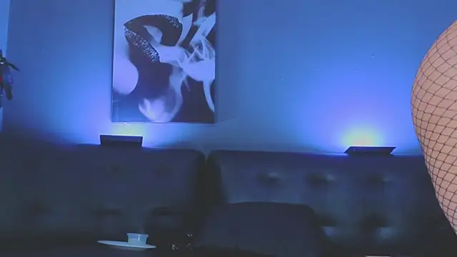 Snapshot of Amberstones chatting on December 20, 2025, 8:22 pm Amberstones online show from December 20, 2025, 8:22 pm