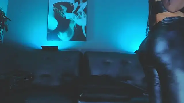 Snapshot of Amberstones chatting on December 17, 2025, 10:04 pm Amberstones online show from December 17, 2025, 10:04 pm