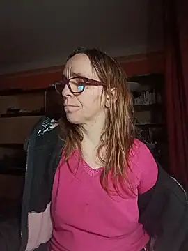 Snapshot of Dettybitch40 chatting on February 3, 2026, 2:44 pm Dettybitch40 online show from February 3, 2026, 2:44 pm