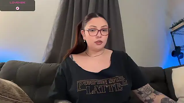 nativepumpkin95 online show from May 24, 2026, 4:45 am