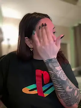 nativepumpkin95 online show from February 9, 2026, 8:45 am