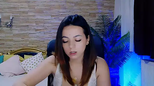 Snapshot of PlayfulElla chatting on March 22, 2025, 9:02 am PlayfulElla online show from March 22, 2025, 9:02 am