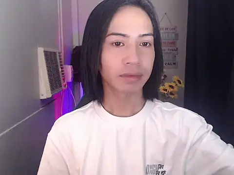 Lemonadexxx online show from November 17, 2025, 7:34 am