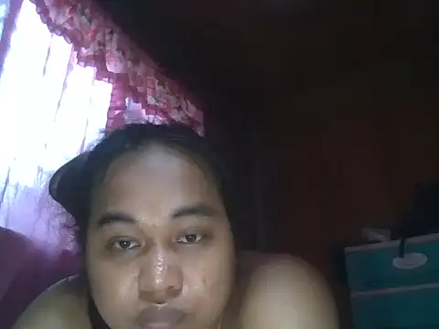 Snapshot of bettina_love chatting on May 26, 2026, 7:28 am bettina love online show from May 26, 2026, 7:28 am