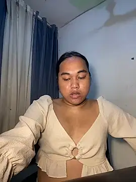 Snapshot of bettina_love chatting on January 7, 2025, 7:52 am bettina love online show from January 7, 2025, 7:52 am