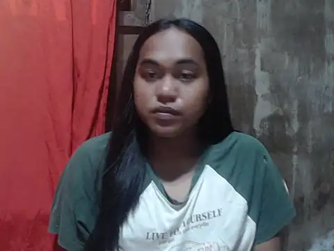 Snapshot of bettina_love chatting on September 24, 2025, 3:07 pm bettina love online show from September 24, 2025, 3:07 pm