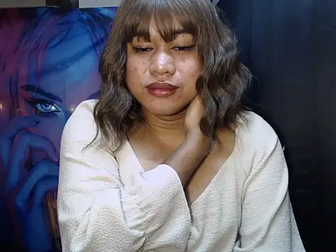 Snapshot of bettina_love chatting on October 27, 2025, 10:22 pm bettina love online show from October 27, 2025, 10:22 pm