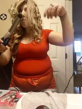 bootiebby online show from April 12, 2026, 12:03 am