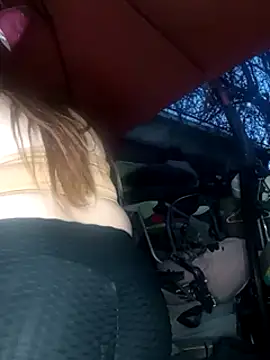 bootiebby online show from March 12, 2025, 1:36 am