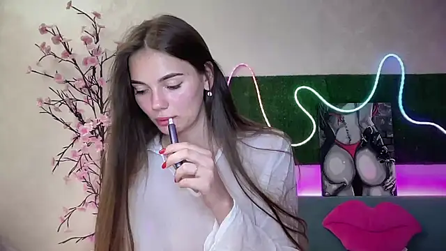Snapshot of Miracle_angel_ chatting on June 8, 2026, 6:41 pm Miracle angel online show from June 8, 2026, 6:41 pm