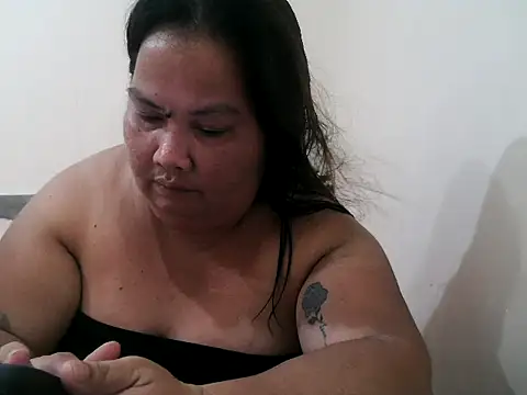 xxbigboootyxx online show from May 28, 2026, 10:43 am
