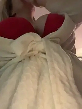 Vivian MayXxX online show from July 24, 2026, 7:54 pm