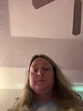 Vivian MayXxX online show from July 17, 2026, 8:06 pm