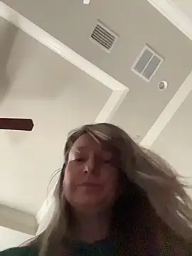 Vivian MayXxX online show from February 11, 2026, 5:13 pm