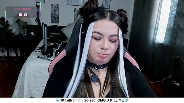 Liah santos online show from April 10, 2026, 3:52 pm