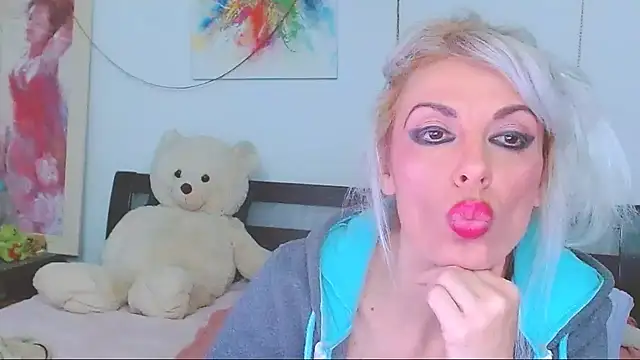 Snapshot of HoneyLara chatting on March 5, 2026, 9:22 pm HoneyLara online show from March 5, 2026, 9:22 pm