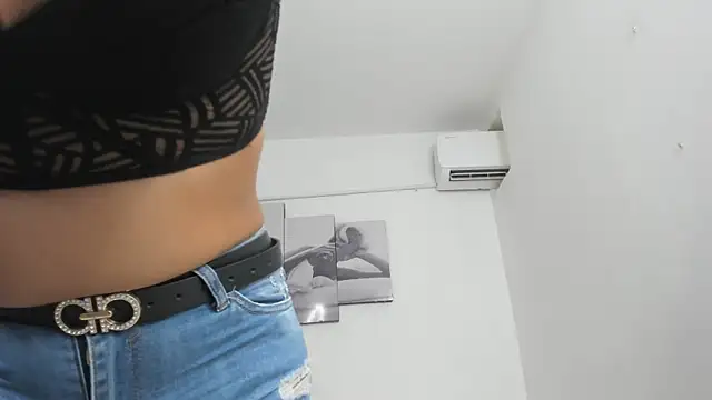 sofia valencia ms online show from February 28, 2025, 7:14 pm