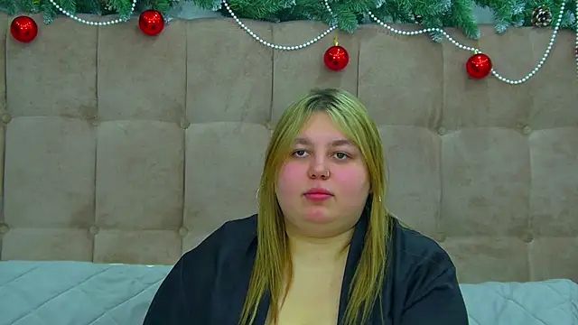 LillianKim online show from December 18, 2025, 6:45 pm