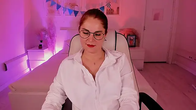 Snapshot of Ellis_Foxy chatting on October 14, 2025, 3:56 pm Ellis Foxy online show from October 14, 2025, 3:56 pm