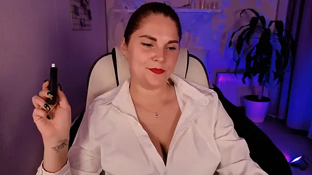 Snapshot of Ellis_Foxy chatting on October 23, 2025, 2:49 pm Ellis Foxy online show from October 23, 2025, 2:49 pm