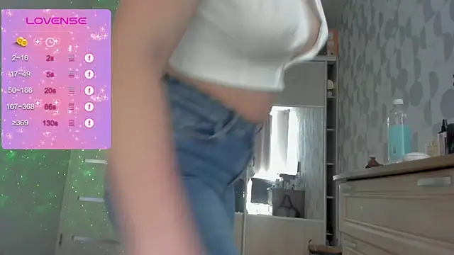 92yourbitch922 online show from April 15, 2026, 9:15 am