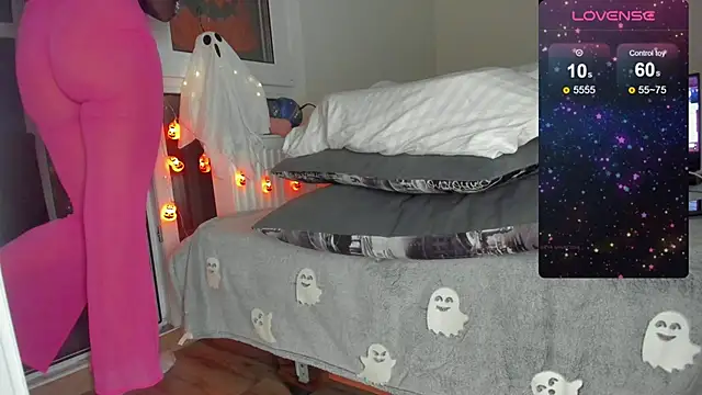 92yourbitch922 online show from October 25, 2025, 2:50 pm