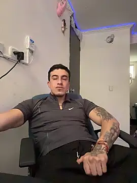 strongboy  online show from April 7, 2026, 7:37 pm