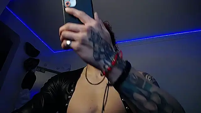 strongboy  online show from March 16, 2025, 10:20 pm