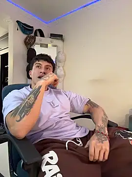 strongboy  online show from May 23, 2026, 5:56 pm